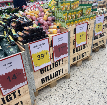 Dinamarca, la Tierra de LEGO, Apuesta por los Collares de Madera Plegables en Supermercados